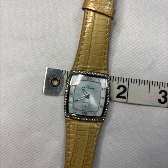Skagen Watch Denmark Pearl Face Leather Band - Picture 10 of 12